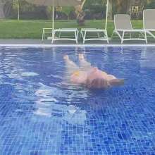 CheekyLuna: CheekyLuna's Around The Pool In Tenerife