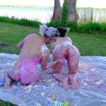 messyhot: Chikkin and Ari Cake by the Lake (not the Ocean)