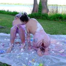 messyhot: Chikkin and Ari Cake by the Lake (not the Ocean)