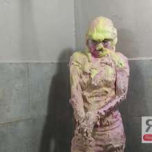 Ready2Wam Studio: Diana Gets Soaked After Playing Card With Monica