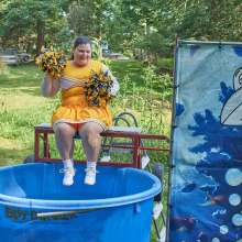 JD and Messy Andi: Another Cheerleader Dunking!