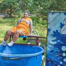 JD and Messy Andi: Another Cheerleader Dunking!