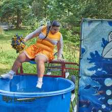 JD and Messy Andi: Another Cheerleader Dunking!