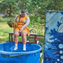 JD and Messy Andi: Another Cheerleader Dunking!