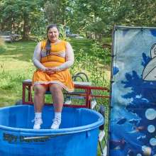 JD and Messy Andi: Another Cheerleader Dunking!