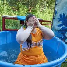 JD and Messy Andi: Another Cheerleader Dunking!