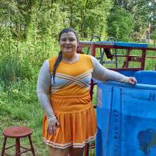 JD and Messy Andi: Another Cheerleader Dunking!