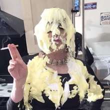SmokySharon: Sharon's restaurant ordeal!