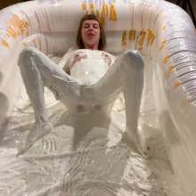 RevSlymsford: Kaydens Totally Covers Herself + Wanks In Marshmallow Fluff