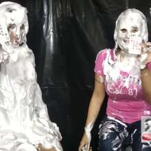 Ready2Wam Studio: Messy Card Draw Game: Viviana and Monica