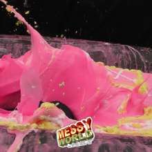LiquidX: Plunga!  Giant Slime Noughts and Crosses Game, Graham and Gabriel