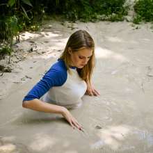 dlodoski: Ashley is Scared, But Sinking for Pleasure--Photos