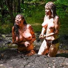 dlodoski: Jungle Girl Bounty--Photos