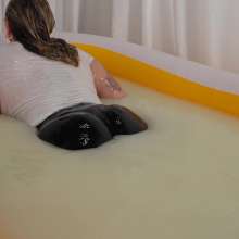 DMarieAllWet: New Shinny Black Leggings Get Slimed!
