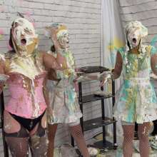 Messygirl: The Great Race Pie Fight