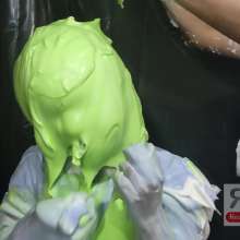 Ready2Wam Studio: Toss The Coin Messy Game with Viviana and Diana