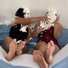 Wam Bagheera Studio: Between Laughter and Messy Feet; A Very Sticky Surprise Quiz