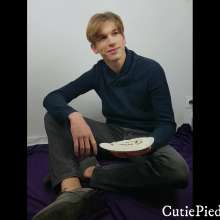 Cutiepied-production: Charles 8 : Hot Guy with Two (messy) Left Feet