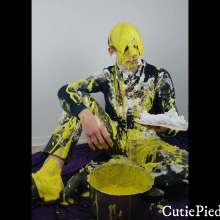 Cutiepied-production: Charles 8 : Hot Guy with Two (messy) Left Feet