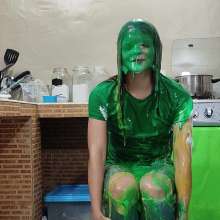 Ready2Wam Studio: Diana Loses a Bet and Gets Punished