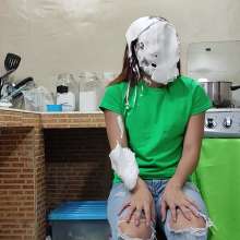 Ready2Wam Studio: Diana Loses a Bet and Gets Punished