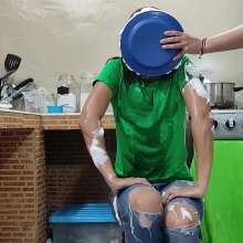 Ready2Wam Studio: Diana Loses a Bet and Gets Punished