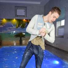 WetlookerUpdates: Wet guys on Wetlooker!