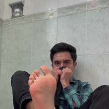 MessyGuys: Feet Lover Covers Himself in White Slime and Eggs