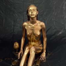 Your Wet Cat: Golden Goddess Unveiling the Sensual Art of Body Painting