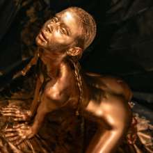Your Wet Cat: Golden Goddess Unveiling the Sensual Art of Body Painting