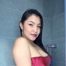 007buddy: Daphne in Pink Dress