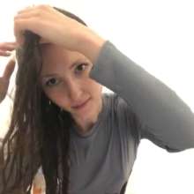 007buddy: Lilit in Grey Dress