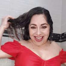 007buddy: Jeany is Back in Red