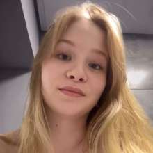 007buddy: Amelia in the Shower