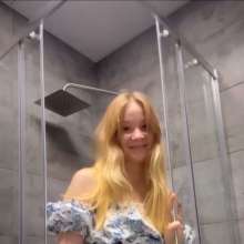 007buddy: Amelia in the Shower