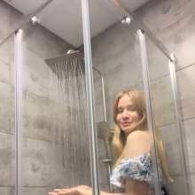 007buddy: Amelia in the Shower