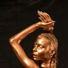 Your Wet Cat: Oil with a royal shine?