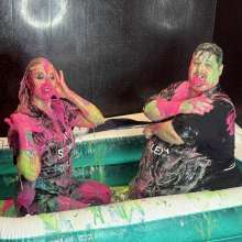 spacewam: me and bri bsmessybakery messy fun