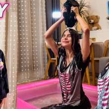 Wet Live Team: I Was Immersed in the Wet Euphoria of Wetlook in the Pool