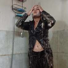 Ready2Wam Studio: Karla Goes Wet after Arguing with Monica and Get Messy