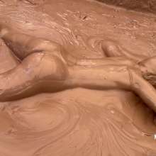 Messygirl: Mud Zombies