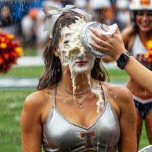 Sleazoid44: Pied Cheerleaders