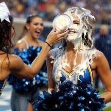 Sleazoid44: Pied Cheerleaders
