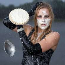 Sleazoid44: Gunning for You with pies