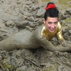 FOXY: Jump in mud ... New video