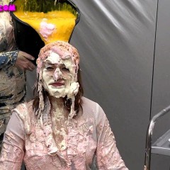 LisaMoomin: Pie Wars.