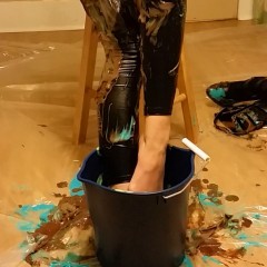MessyMissMarie: Messy Marie's slimey Catsuit