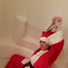 WetWillie: Xmas weekend ends with the last of wet Santa Alexis pics!