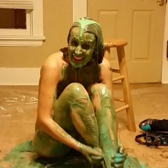 MessyMissMarie: Messy Marie's slimey Catsuit