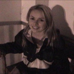 Anglefan.com: Two amazing blondes, one time only collaboration!
